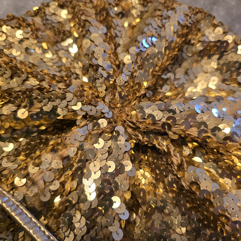 Gold Sequin Beret unbranded and Whiting & Davis Clutch - Picture 3 of 7